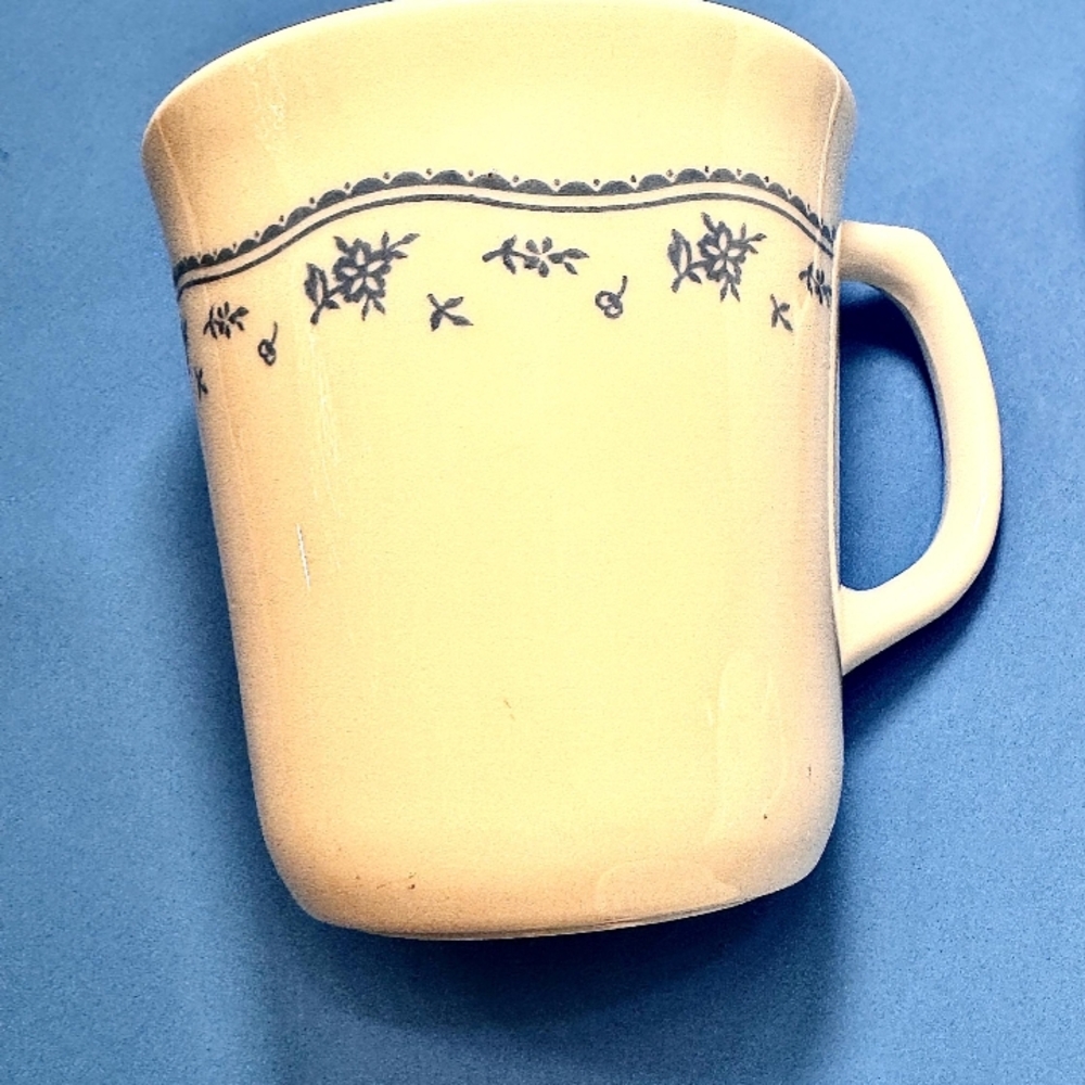 Blue Floral Pattern Mugs Set - Picture 2 of 5